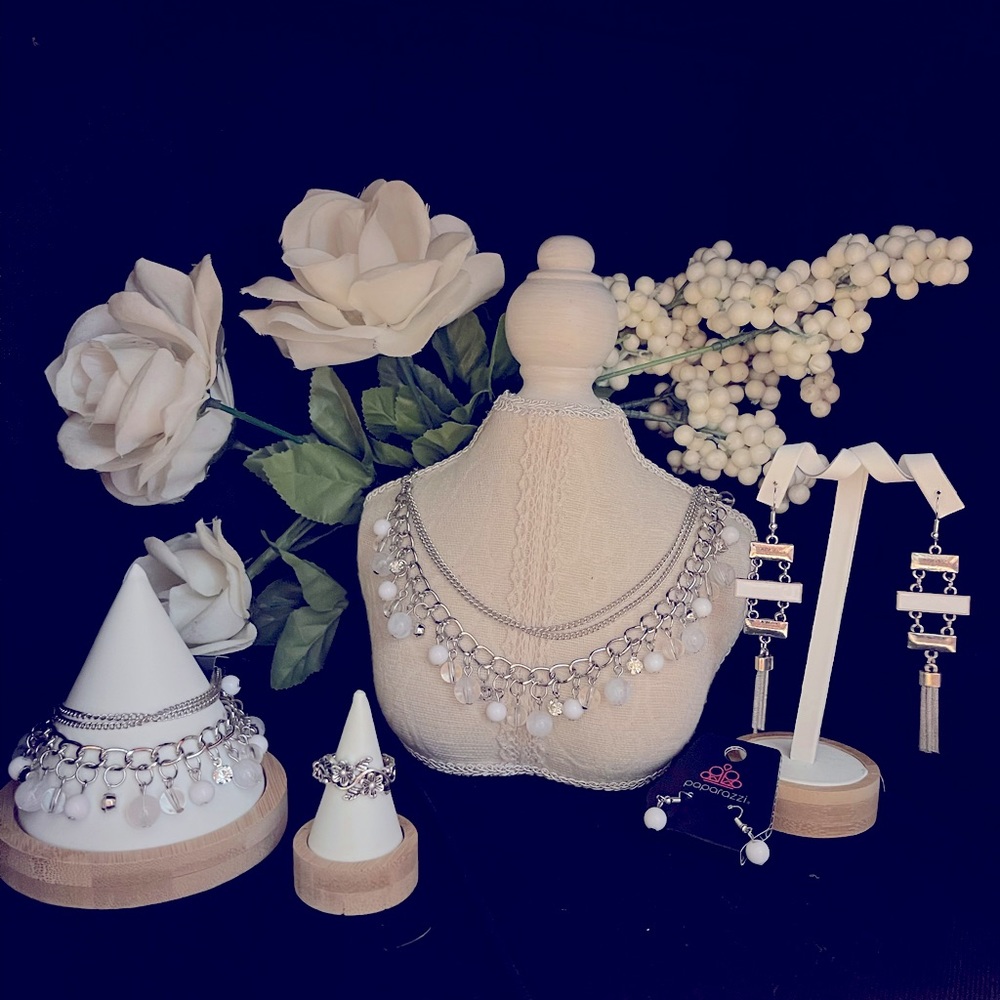 Paparazzi Wait & Sea Necklace Set